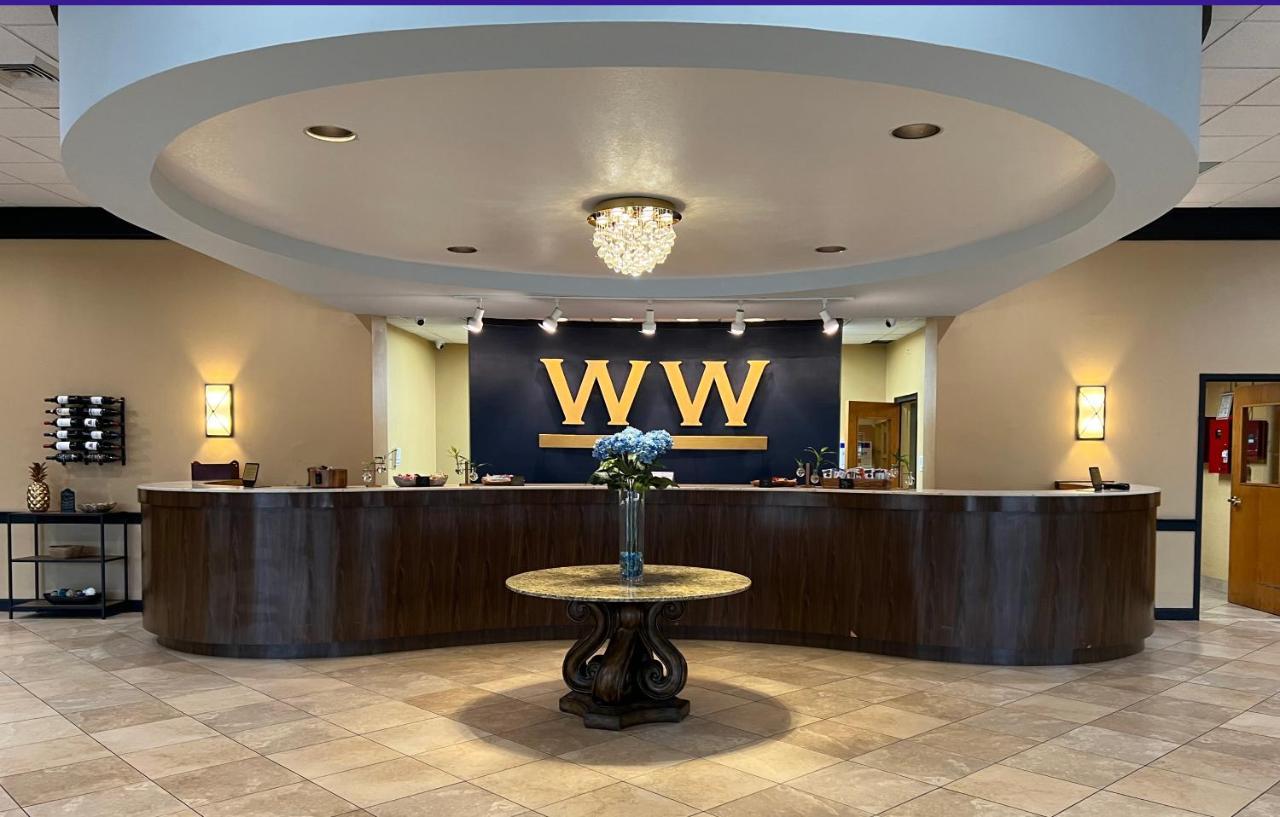 Historic Whispering Woods Hotel & Conference Center Olive Branch Extérieur photo