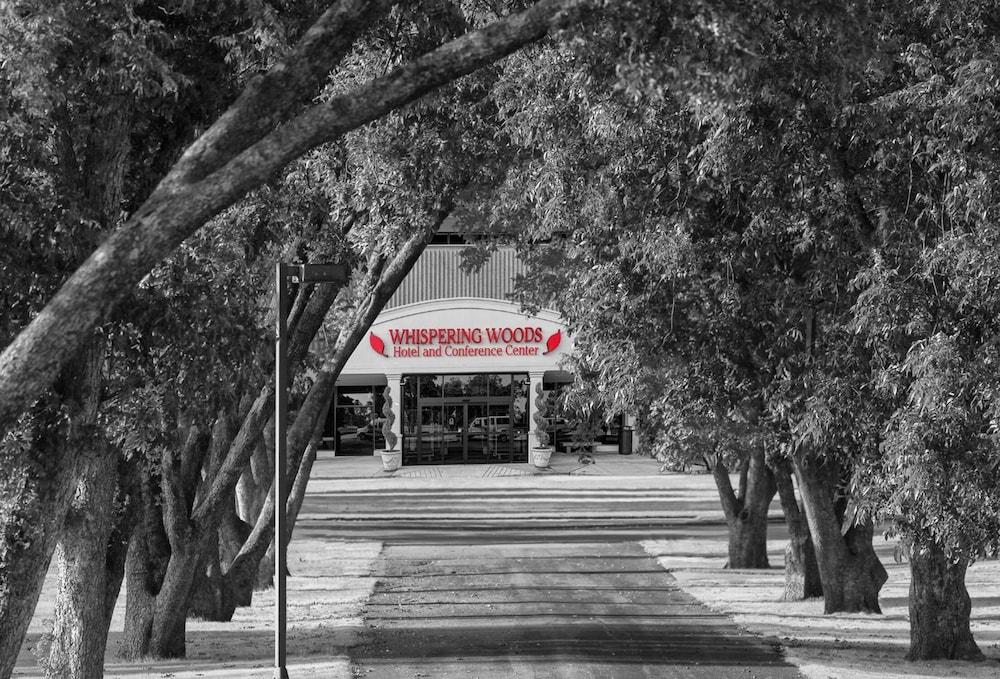 Historic Whispering Woods Hotel & Conference Center Olive Branch Extérieur photo